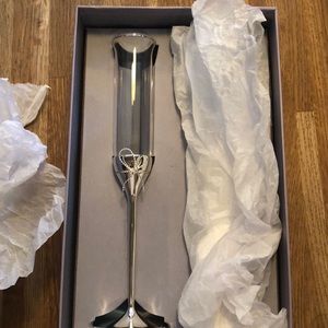 Vera Wang Edgewood toasting flutes